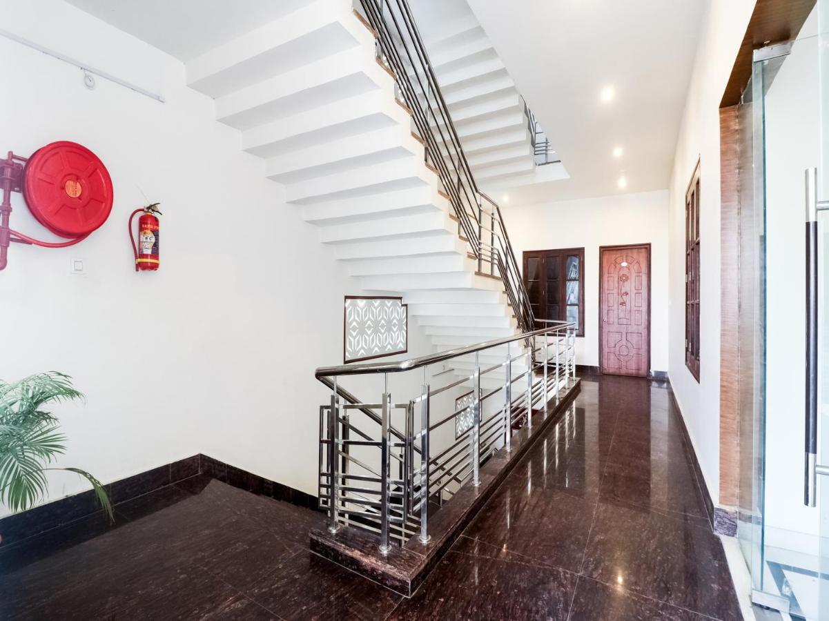 Oyo Lck1233 Rivaaj Palace Lucknow Exterior foto