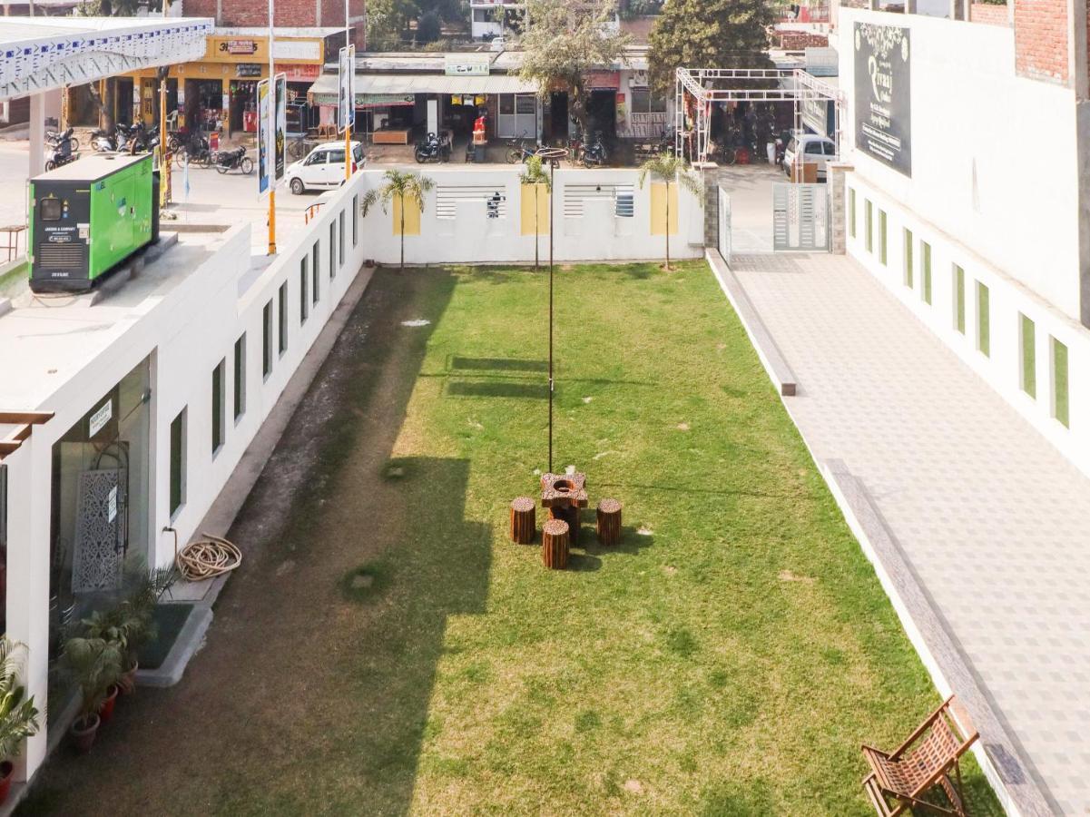 Oyo Lck1233 Rivaaj Palace Lucknow Exterior foto